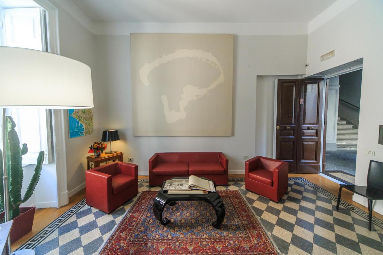 Spaccanapoli Comfort Suites Exteriér fotografie